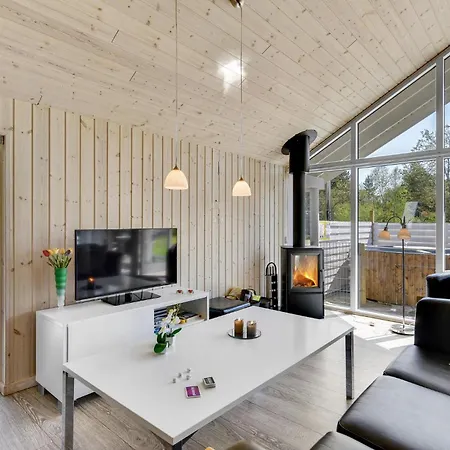 Feriehus Beautiful Home In Norre Nebel With Sauna *